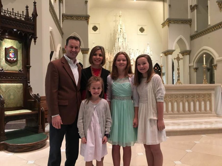 Jen and husband Derek with daughters Kate, Emily, and Sarah
